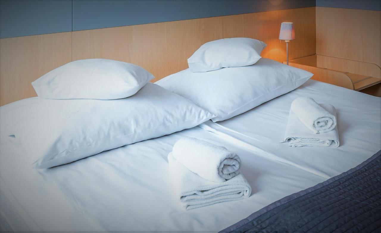 Weiser Hotel วรอตซวาฟ ภายนอก รูปภาพ